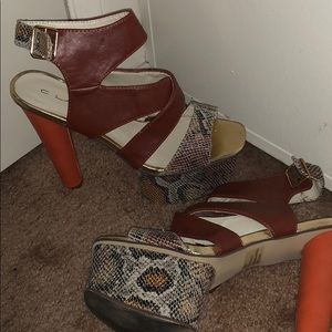 Snake skin heel